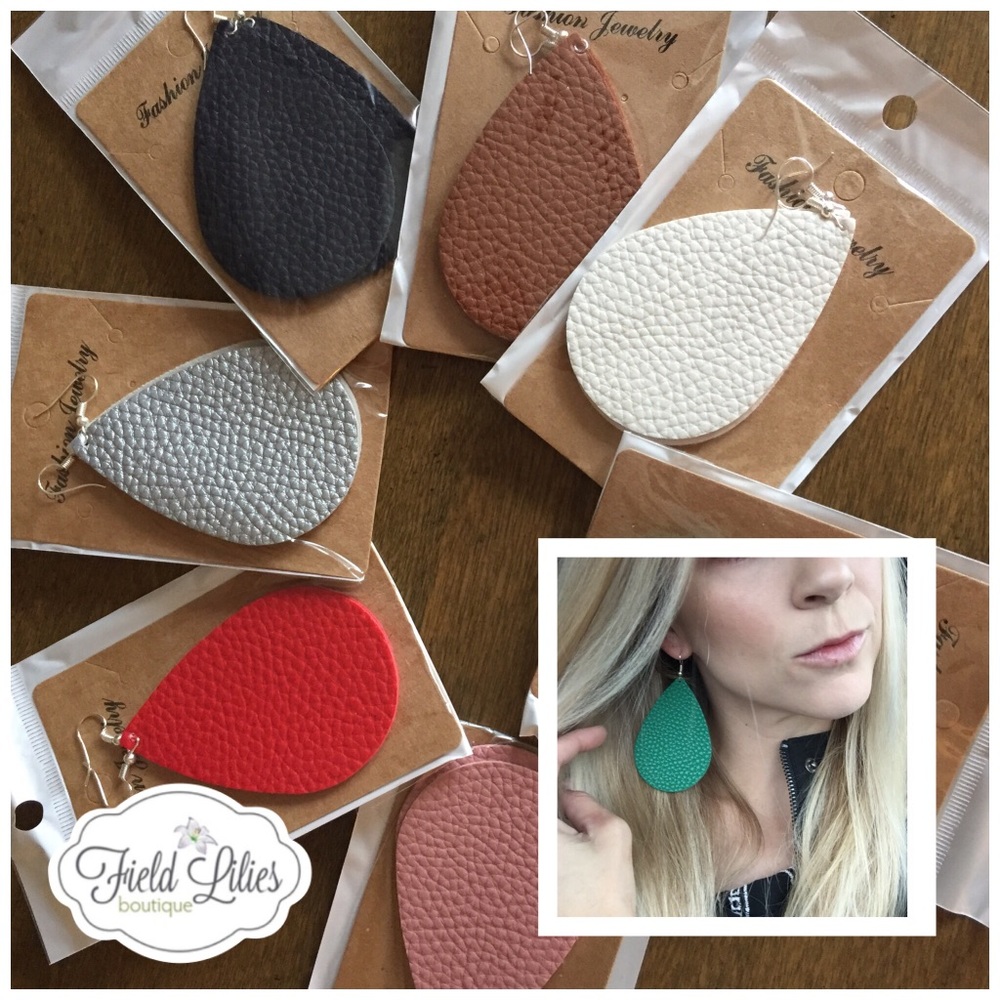 🆕 Large Teardrop Leather Earrings